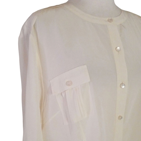 Pendleton Light Cream Button Front Pleat Detail 100% Silk Blouse Size 18 - Picture 3 of 7